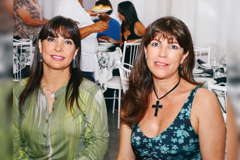   Marlene Luzzi e Dina Maia, prestigiaram recente evento da ala feminina (Foto Nikkon Digital)  