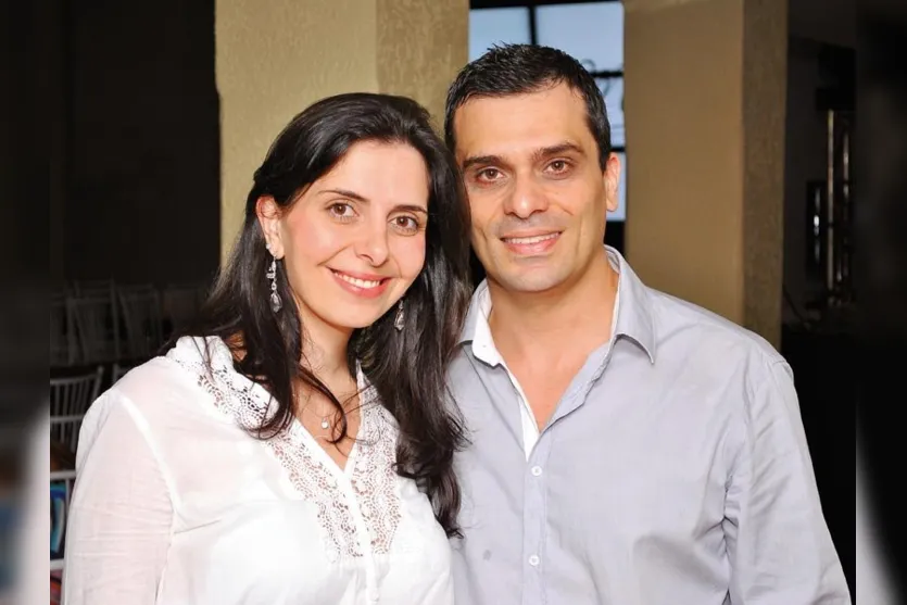   Priscila e Eduardo Britici, fotografadas em evento no Country Clube de Apucarana  (Foto Nikkon Digital)  