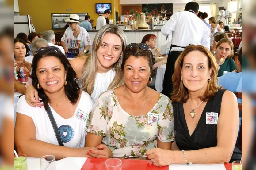   Gissela Braga, Creuza Cavalcanti, Cristina Maiole e Charlotte Fegury  