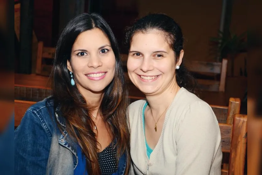   Marina Gennaro e Fabiola Carrero esbanjaram simpatia noite dessas em ponto gastronômico  (Foto Nikkon Digital)  