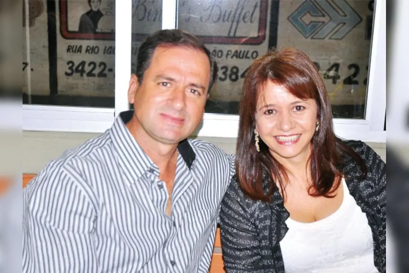   Marcos Gameiro e Sandra Mara Gameiro, fotografados em noite de jantar na Amevi  