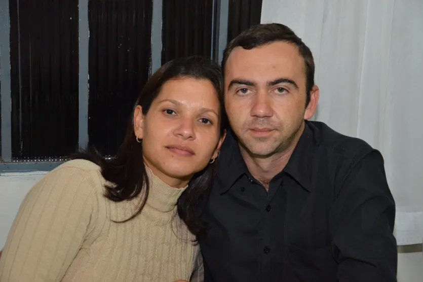  Beatriz e Evandro Manzato durante festiva na Casa da Amizade  