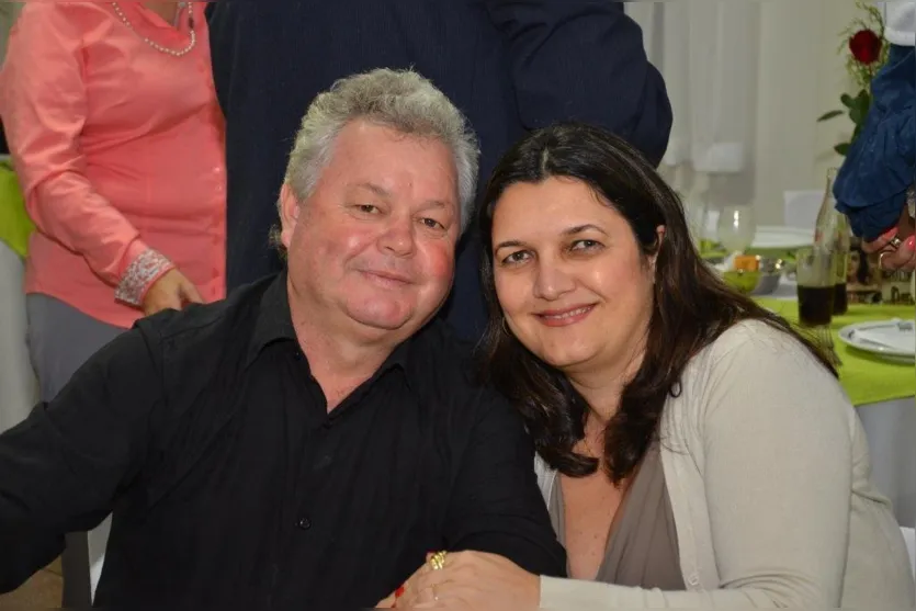   José Cunha e Shirlei Beneti em evento rotariano noite dessas 