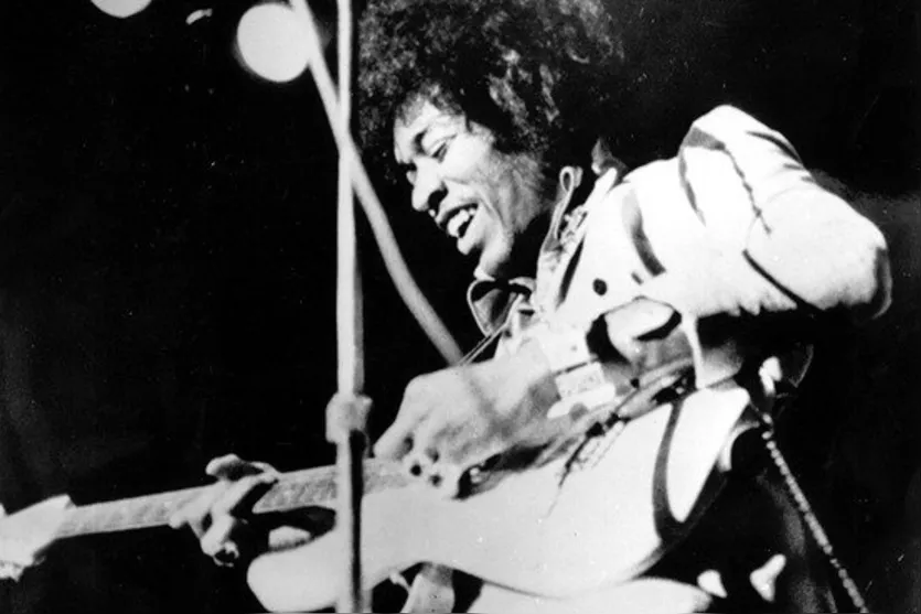   Jim Morrison e Jimi Hendrix ganham versões em hologramas 