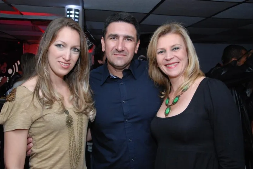    Natalia Brandão, Marcelo Flavio e Silvani Mikietzyn 