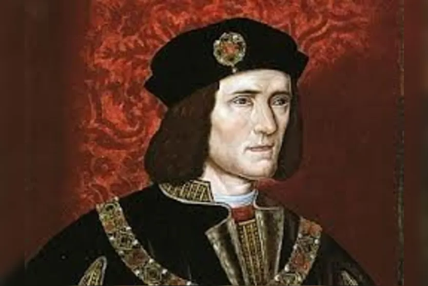   Ricardo III é frequentemente retratado como um tirano inescrupuloso, que lança mão de intriga e assassinato para chegar ao poder 