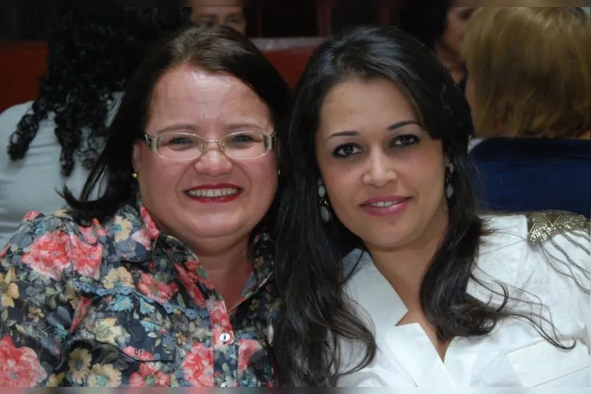  Valeria Meneguetti e Viviana Mascarenha 
