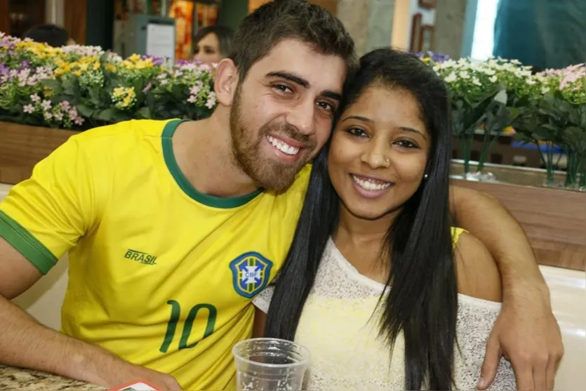  Thiago Viale e Viviane Almeida 