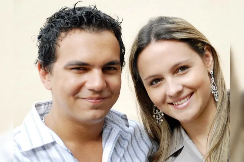 Karina Gasparoto Gomes e Flavio Gomes Soares  