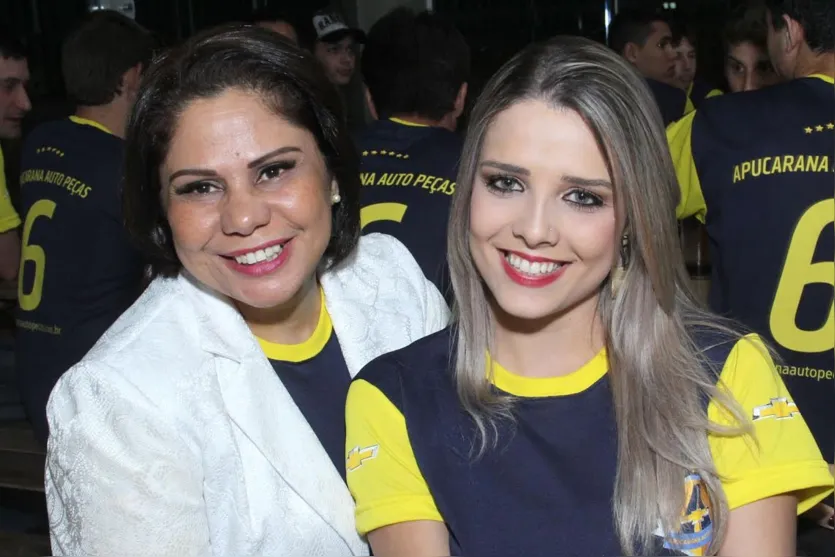 Eliana Sagati e Camila Souza 