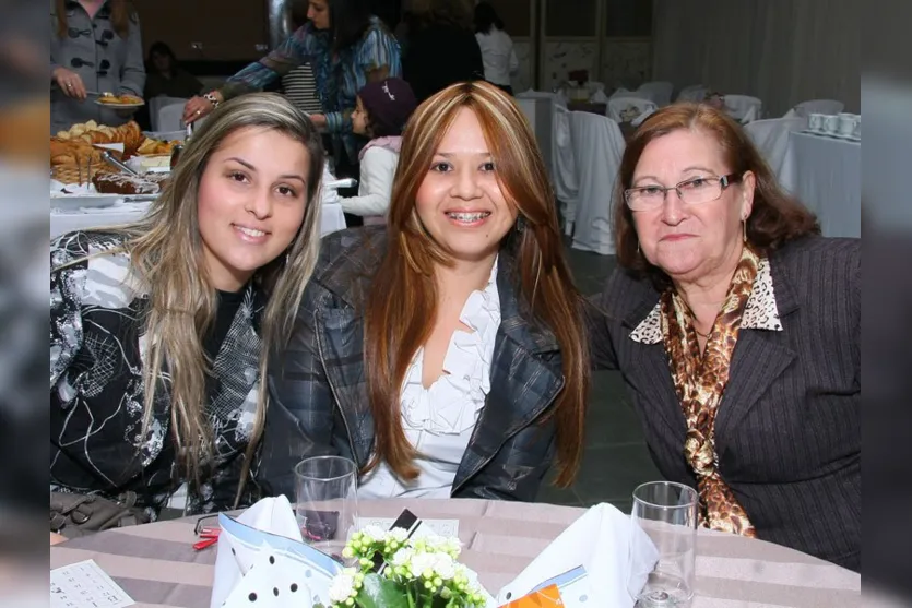   Renata, Jane e Guilhermina Gomes 