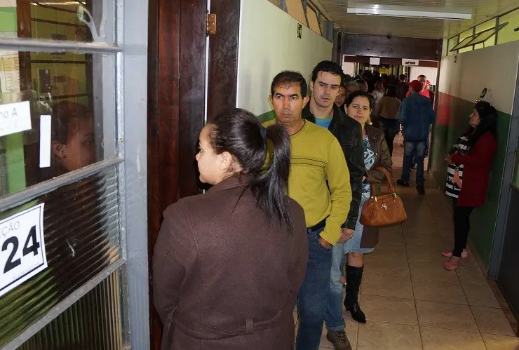 Na maioria dos municípios, os locais de votação têm poucas filas - Foto: Ivan Maldonado