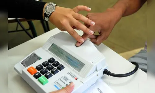 Justiça Eleitoral reforça convocação para recadastramento eleitoral