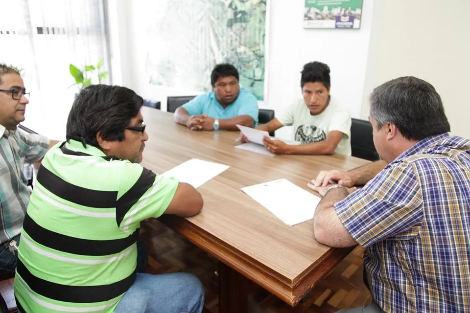 Apucarana: Prefeito recebe indígenas e confirma terreno para a Casa de Apoio - Foto: Assessoria de imprensa