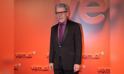 Zé Mayer briga com humorista e alfineta Faustão