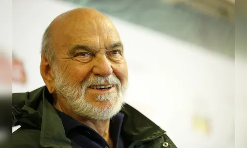 Longe da TV, Lima Duarte se sente preterido pela Globo e espera papel ideal