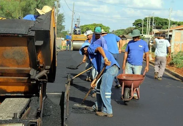 Prefeitura de Apucarana intensifica recuperação asfáltica - Foto: Divulgação