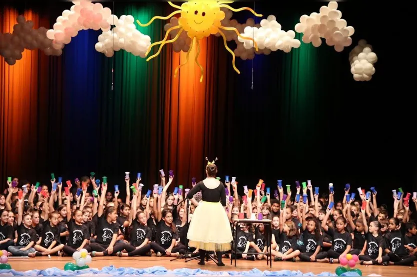  Apucarana: Espetáculo de música reúne 700 alunos da rede municipal - Foto: Assessoria de imprensa 