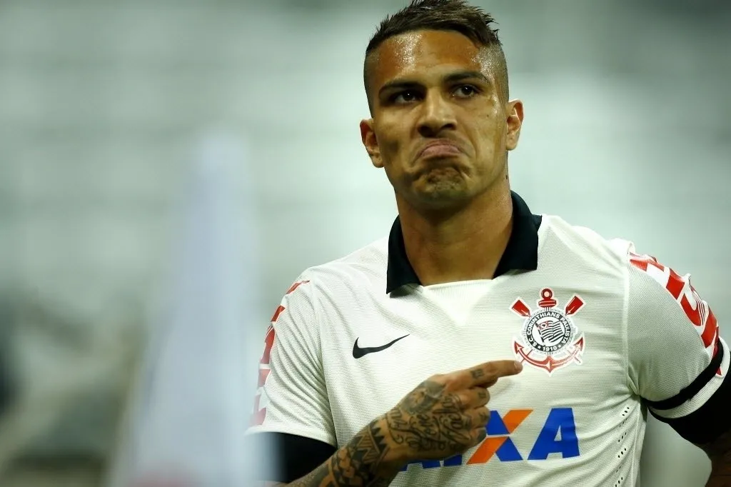 Guerrero marcou dois gols para o Corinthians - Foto: Fabio Braga/Folhapress Mais