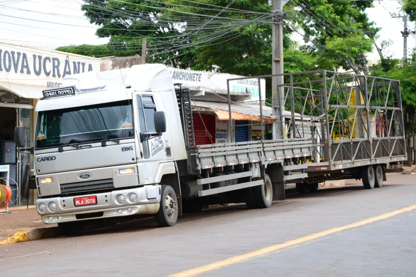  O veículo seguiria até Joinville-SC - Foto: Delair Garcia 
