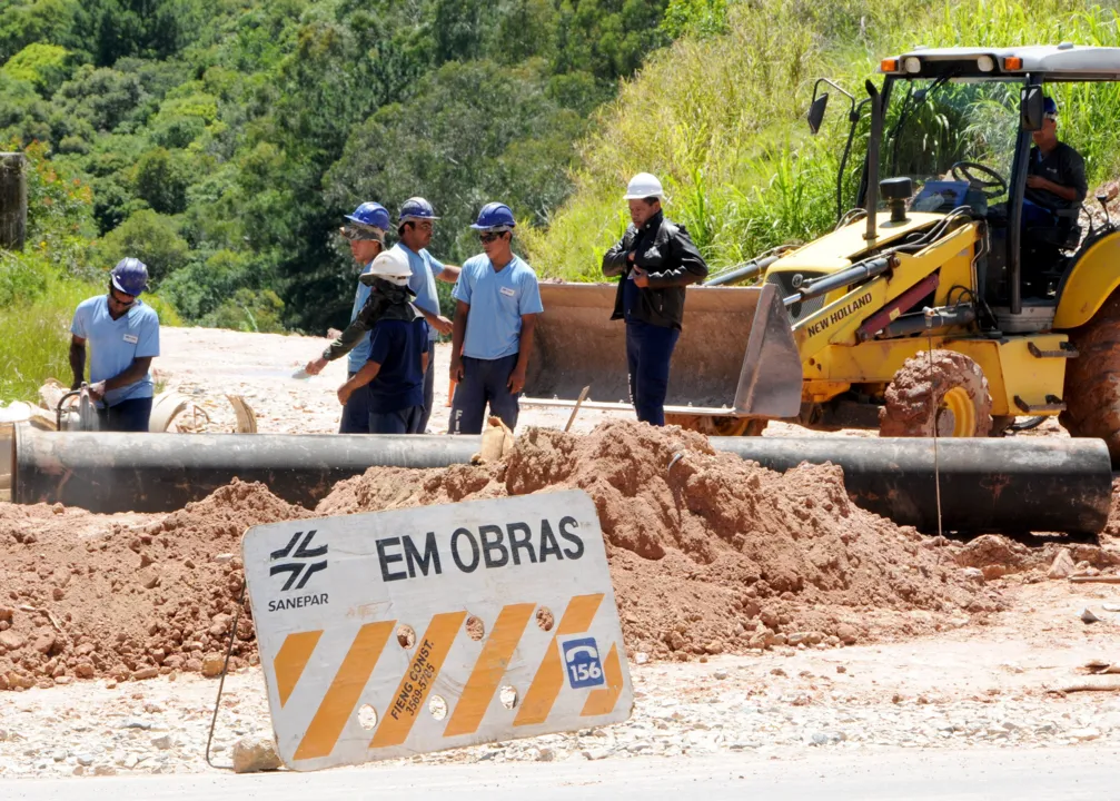 ​Rompimento de adutora afeta abastecimento de água em Curitiba; operários trabalham para normalizar situação - Foto: Arquivo/imagem ilustrativa
