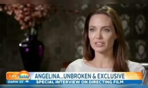 Angelina Jolie fala sobre contracenar com Brad Pitt: 'Desconfortável'