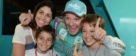 Após 23 anos, Rubens Barrichello volta a ser campeão no automobilismo