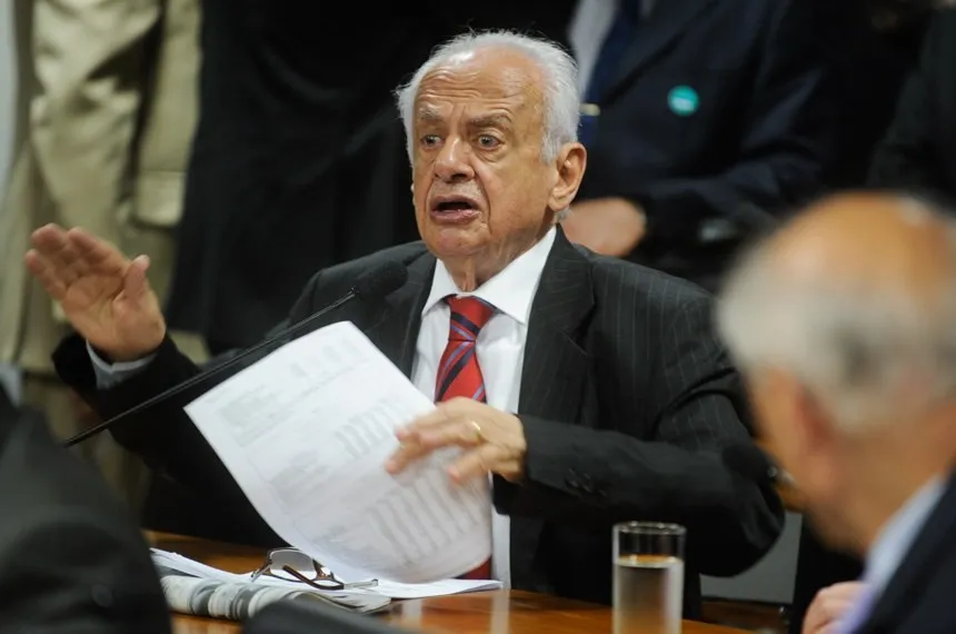 Senador Pedro Simon (PMDB-RS) - (Marcos Oliveira/Agência Senado)