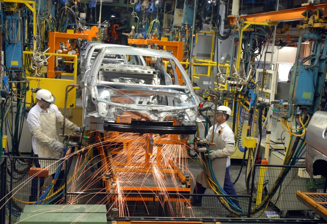 Produção industrial fica estagnada em outubro, diz IBGE