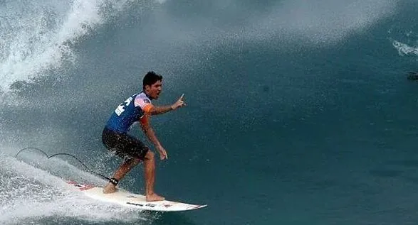 ​Gabriel Medina é campeão de surfe