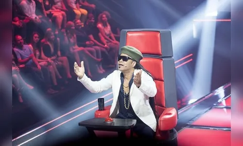 Carlinhos Brown é a maior vergonha alheia já vista no The Voice