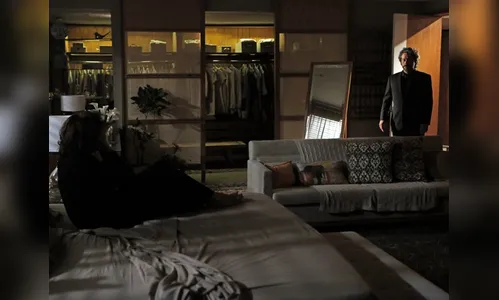 Marta cai no choro ao ver Zé Alfredo e escuta da filha: 'É sentimento de culpa