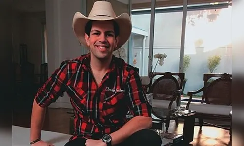 ​Cantor Sorocaba leva tombo em show em São Bernardo