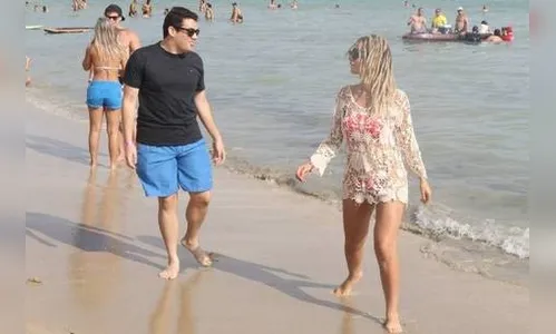 Mendigata é expulsa de hotel após tentar strip-tease no café da manhã