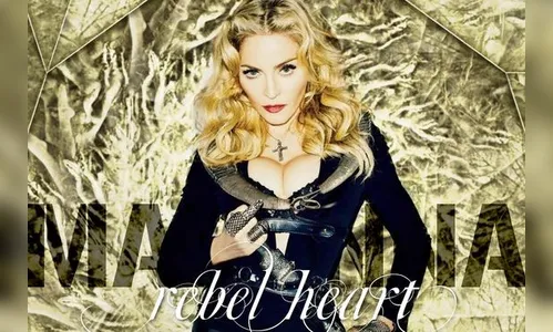 Madonna acusada de se aproveitar da tragédia de Paris