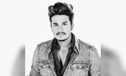 ​Veja momento em que Luan Santana se recusa a dar mão a fã