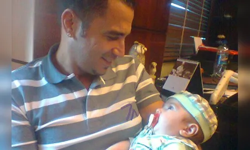 ​Latino pede DNA e falta ao dia do exame, diz jornal