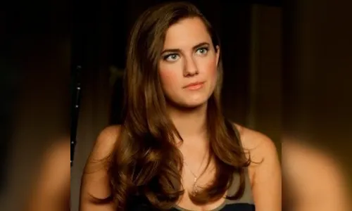 Você sabe o que é beijo-grego? Prática sexual exige cuidados