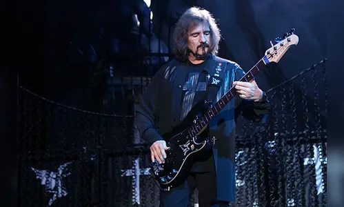 ​Baixista do Black Sabbath Geezer Butler é preso após briga em bar na Califórnia