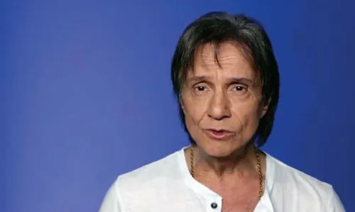 Roberto Carlos é eleito Personalidade do Ano