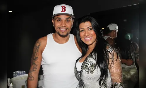 ​Naldo surta com fãs e xinga todo mundo