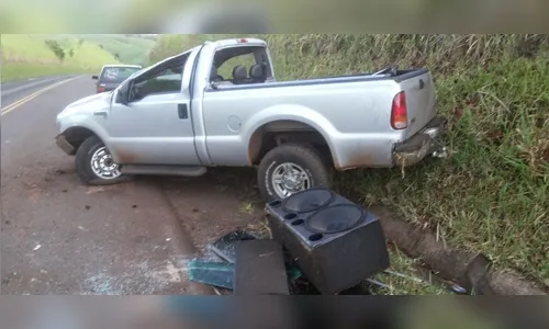 ​Picape de Cambira capota na região de Borrazópolis
