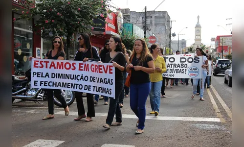 Governo do PR chama direção da APP para tratar do fim da greve 