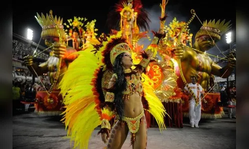 Homenagens, cultura africana e culinária marcam desfile no Rio