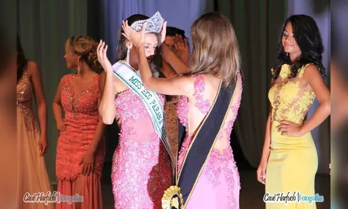 Apucaranense Larissa Damas é eleita Miss Eco Paraná 2015 