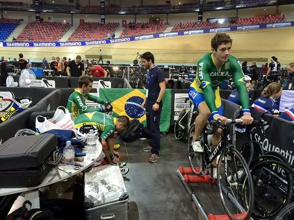 Prova de Velocidade Por Equipe marcou a estreia brasileira no Campeonato Mundial de Ciclismo de Pista  - Foto: Assessoria de imprensa