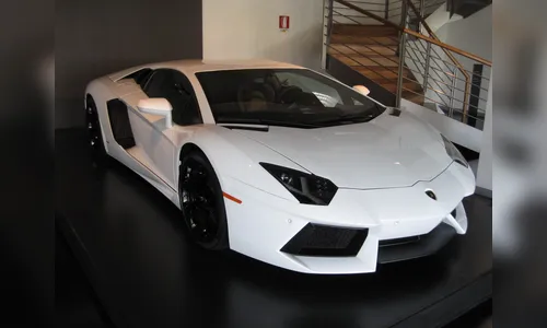 ​Justiça vai leiloar cinco carros de Eike Batista