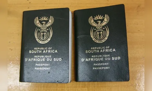 Africanos com passaportes falsos são presos em Foz do Iguaçu (PR)