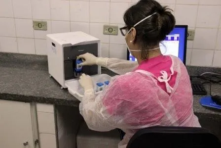 Por ser uma doença infecciosa, o diagnóstico torna-se ainda mais importante (Foto: Divulgação/Governo de São Paulo )