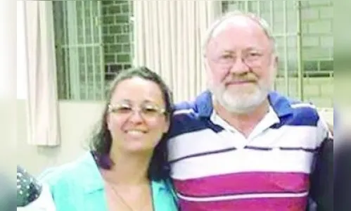 Padre de 65 anos  engravida ministra de eucaristia 